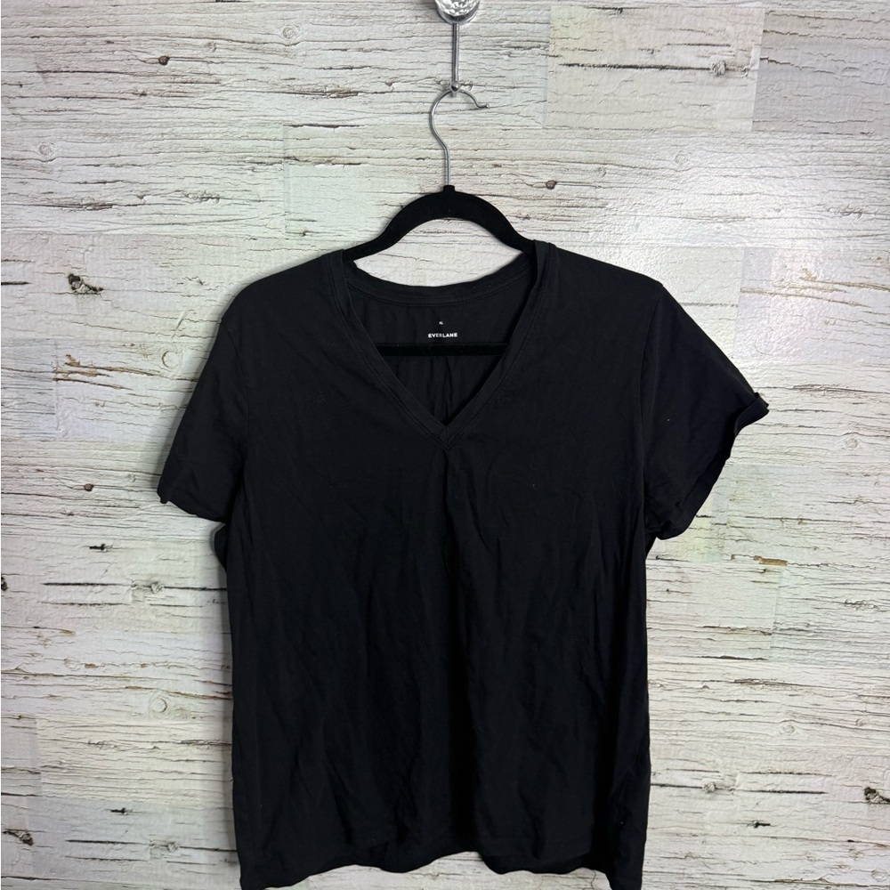 Everlane Black Short Sleeve V-Neck Tee size xl